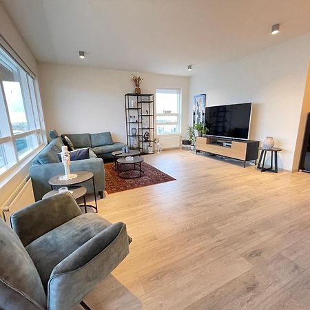 Modern And Spacious 3 Bedroom Apartment In Kopavogur เรคยาวิก ภายนอก รูปภาพ