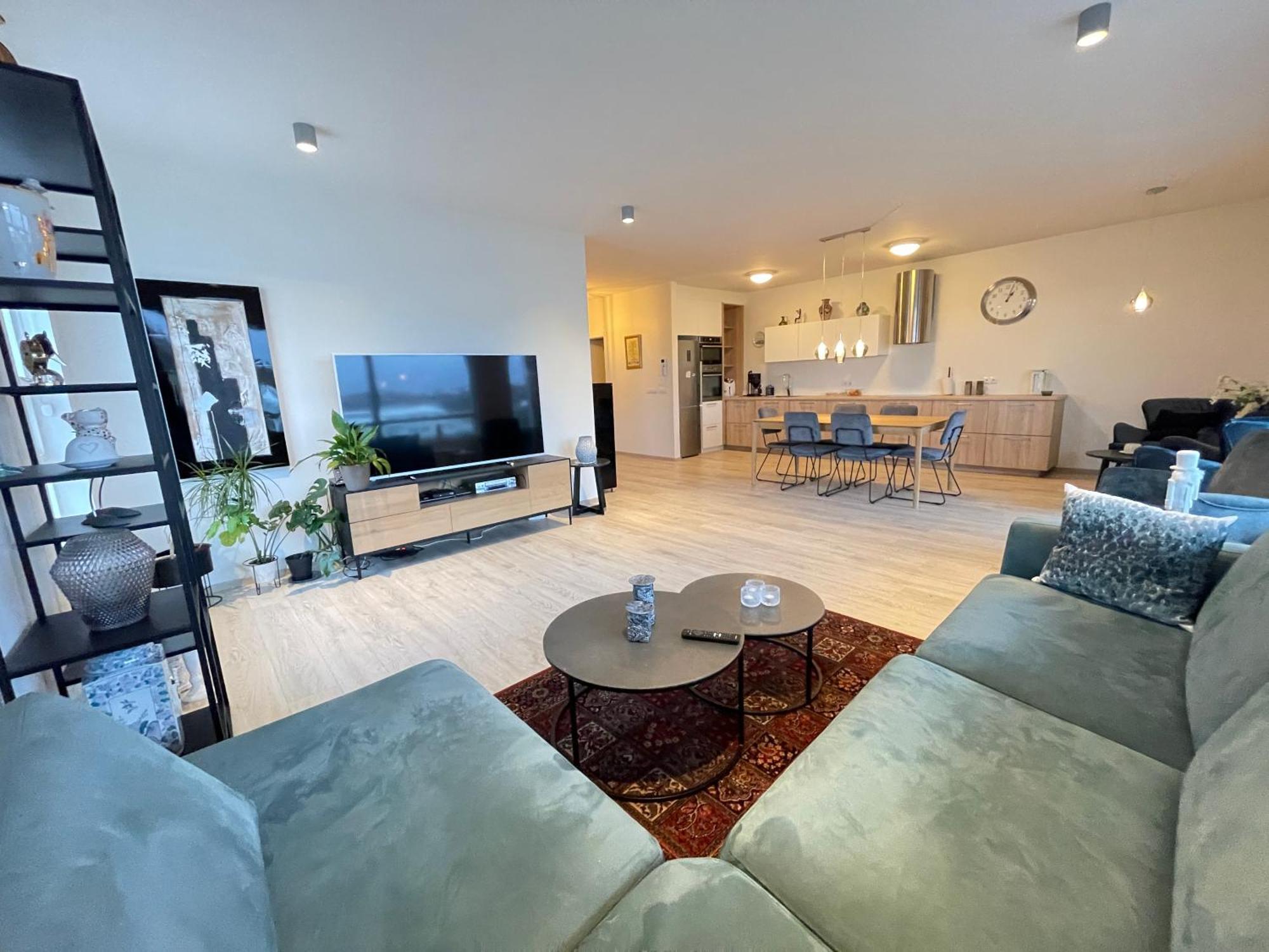Modern And Spacious 3 Bedroom Apartment In Kopavogur เรคยาวิก ภายนอก รูปภาพ