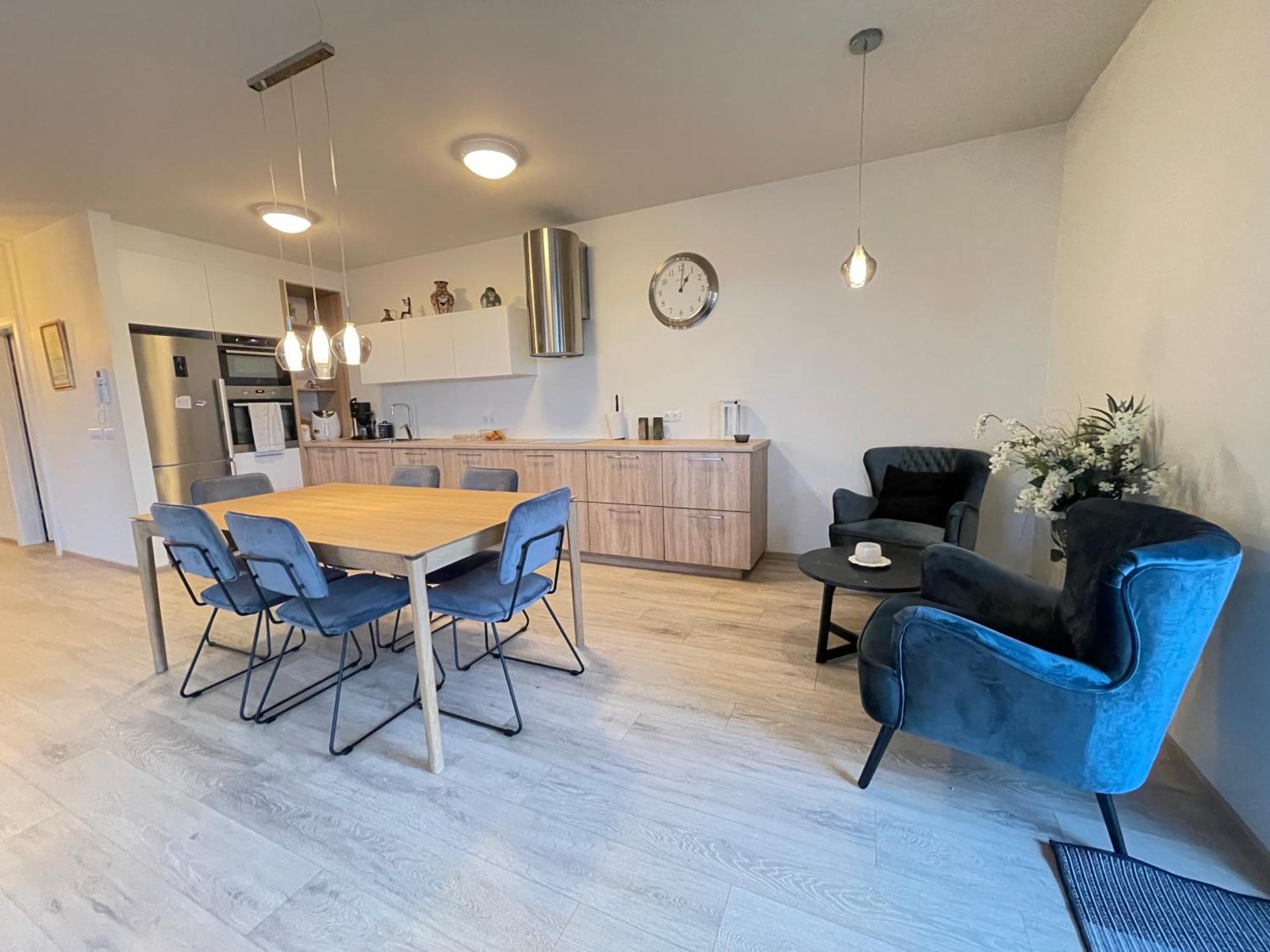 Modern And Spacious 3 Bedroom Apartment In Kopavogur เรคยาวิก ภายนอก รูปภาพ