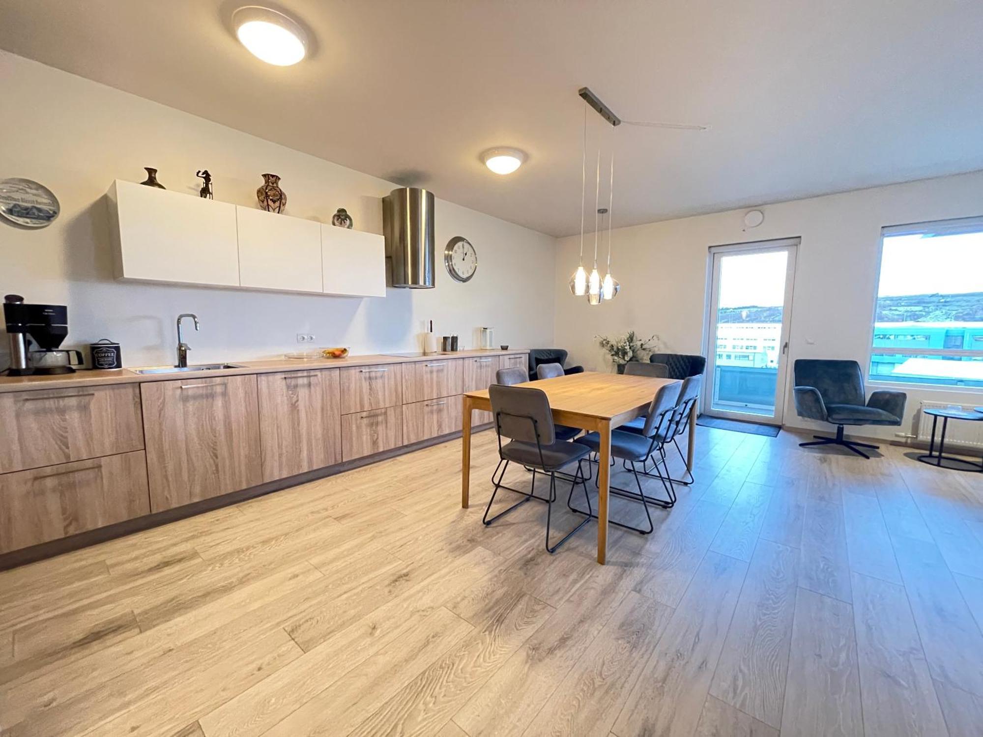 Modern And Spacious 3 Bedroom Apartment In Kopavogur เรคยาวิก ภายนอก รูปภาพ